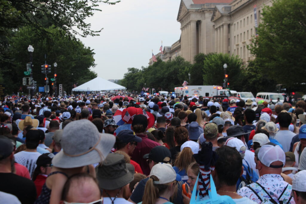 Washington-DC-4th-of-July-America-250-crowds
